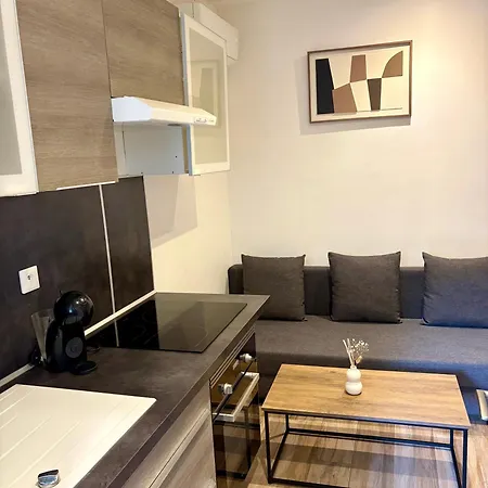 Cosy Roger Salengro شقة